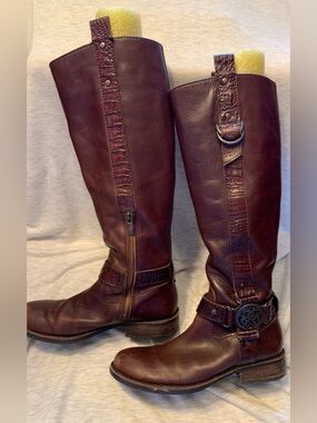 Vince Camuto leather riding boots